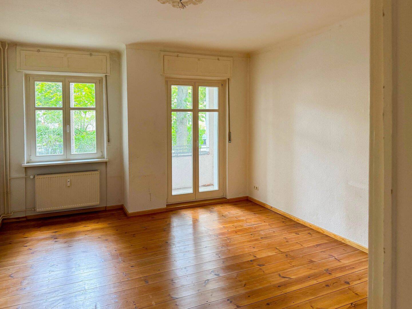 Klassischer Wohncharme in Karlshorst – 2 Zimmer mit sonnigem Westbalkon, 10318 Berlin (Treptow-Köpenick)