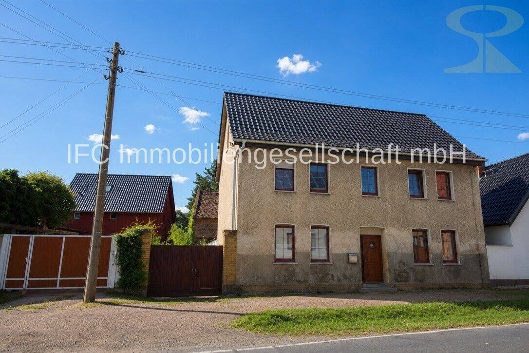 großzügiges Einfamilienhaus mit weitläufigem Grundstück und Ausbaureserven in Dessau-Kochstedt, 6847 Dessau-Roßlau
