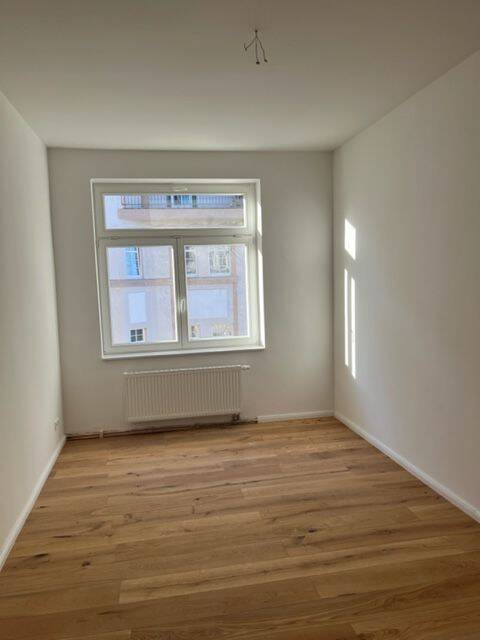 image-72861022