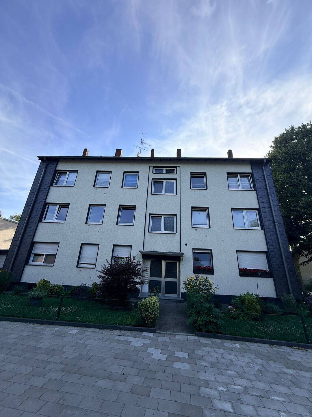 Helle 1 Zimmer Wohnung mit Balkon, 46149 Oberhausen (Alsfeld Buschhausen Schwarze Heide Stadtmitte Sterkrade-Mitte)