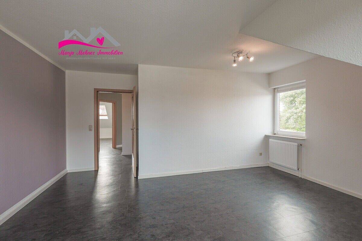 Gepflegte 3-Zimmer-Wohnung mit Einbauküche und Stellplatz ab 01.11.26, 26419 Schortens (Stadt Wilhelmshaven)
