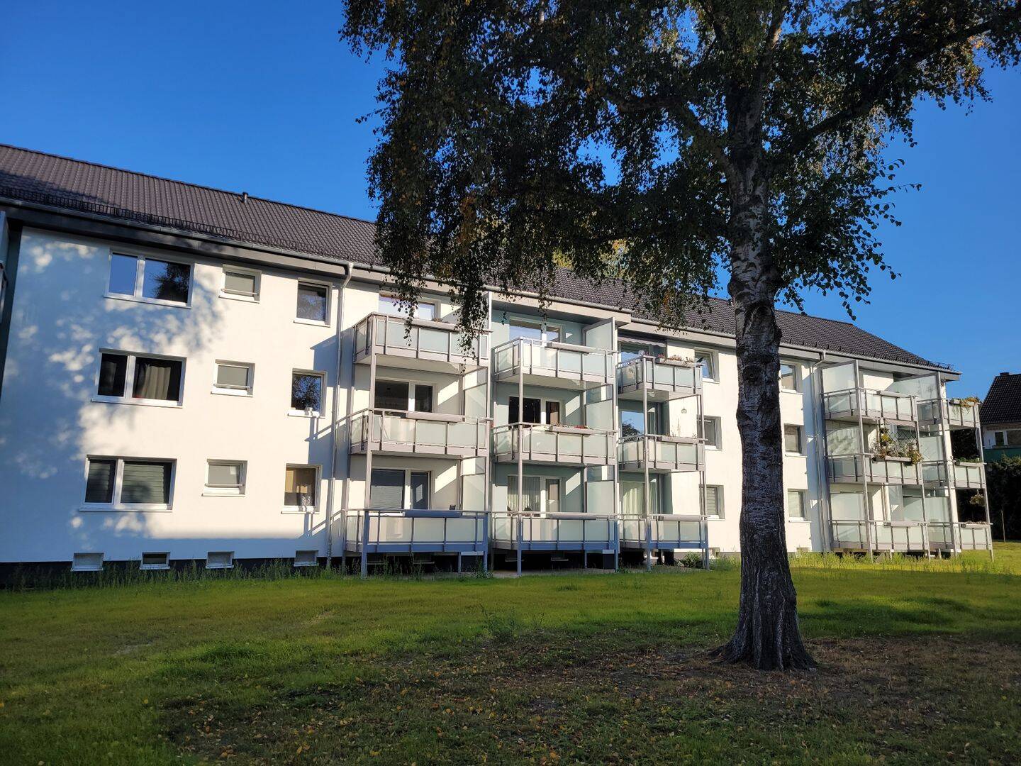 Modernisierte 2,5 Zimmer-Wohnung mit Balkon, 25335 Elmshorn