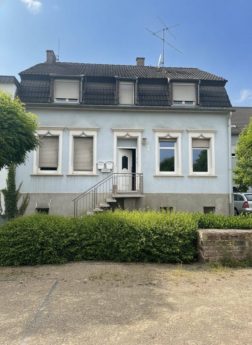 Charmantes Einfamilienhaus mit Potenzial – Renovierungsbedürftiges Zuhause in Völklingen-Wehrden, 66333 Völklingen