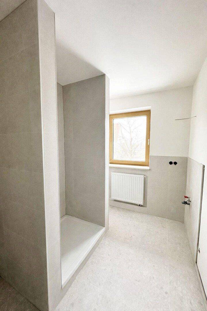 Frisch sanierte 3-Zimmer-Wohnung mit Süd-West-Balkon und Blick ins Grüne in Fürth-Unterfarrnbach, 90766 Fürth (Eigenes Heim Hardhöhe Unterfarrnbach Weststadt)