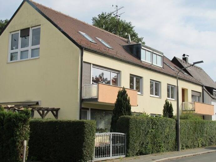 Ruhige 1 Zimmer Wohnung im DG, 90411 Nürnberg