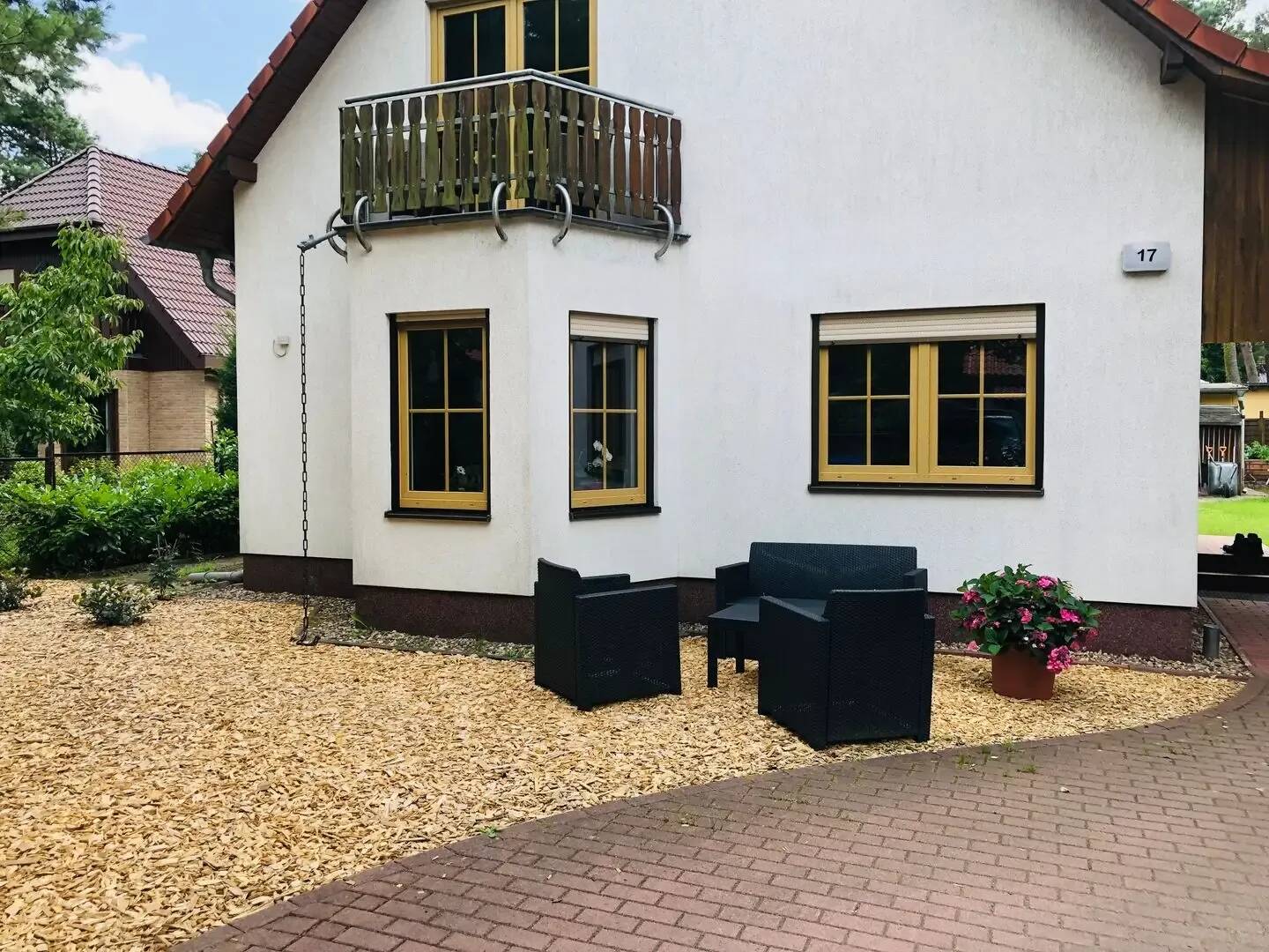Miete auf Zeit: Haus mit Sauna, Garten und Gästehaus, 15366 Hoppegarten