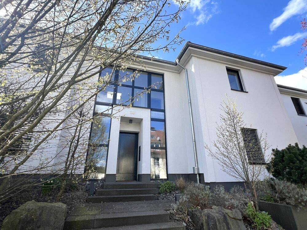Exklusive Erdgeschosswohnung mit Tiefgarage und Aufzug im Stadtgartenviertel Hagen