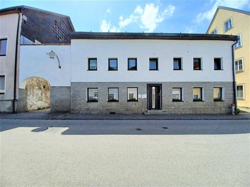 7% Rendite! Renditestarkes Mehrfamilienhaus mit Entwicklungsmöglichkeiten, 94110 Wegscheid