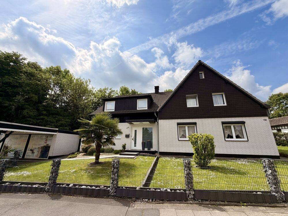 Wohnen mit mehreren Generationen? 2 Einfamilienhäuser in Mülheim -Heißen, 45472 Mülheim an der Ruhr (Heißen Heißen-Fulerum Holthausen Mitte-Ost Winkhausen)