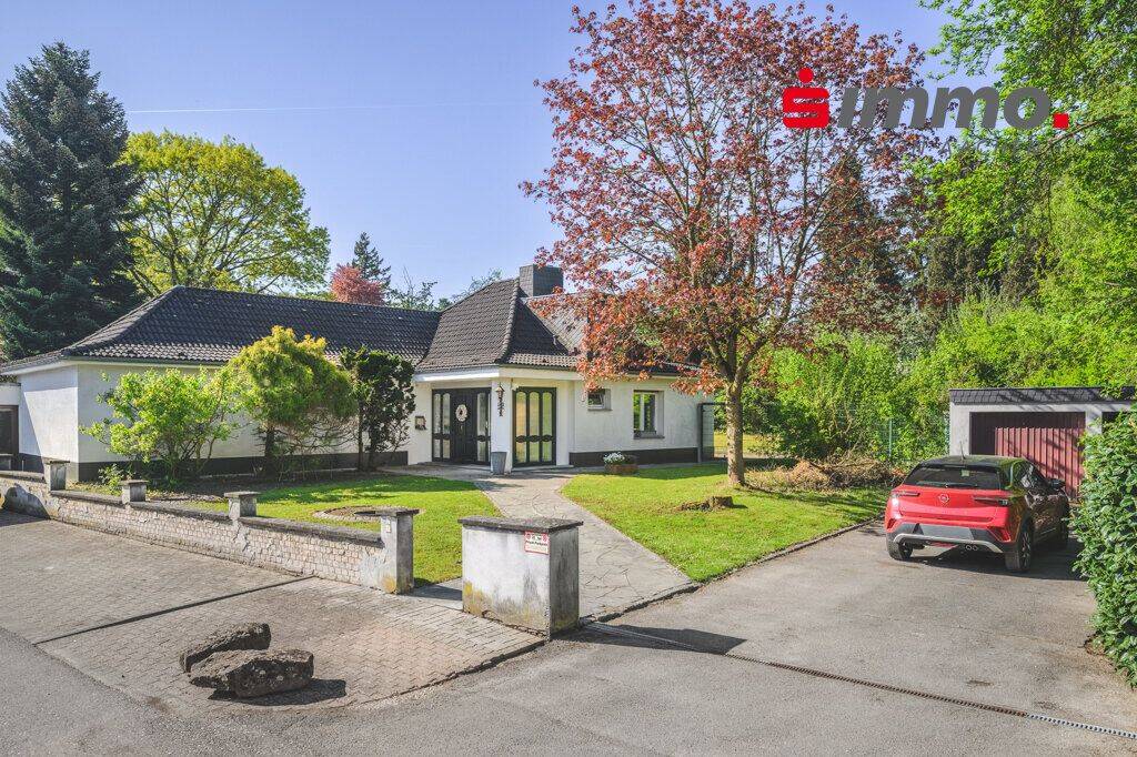 Absolutes Unikat! Freistehendes Einfamilienhaus mit parkähnlichem Grundstück, 52249 Eschweiler
