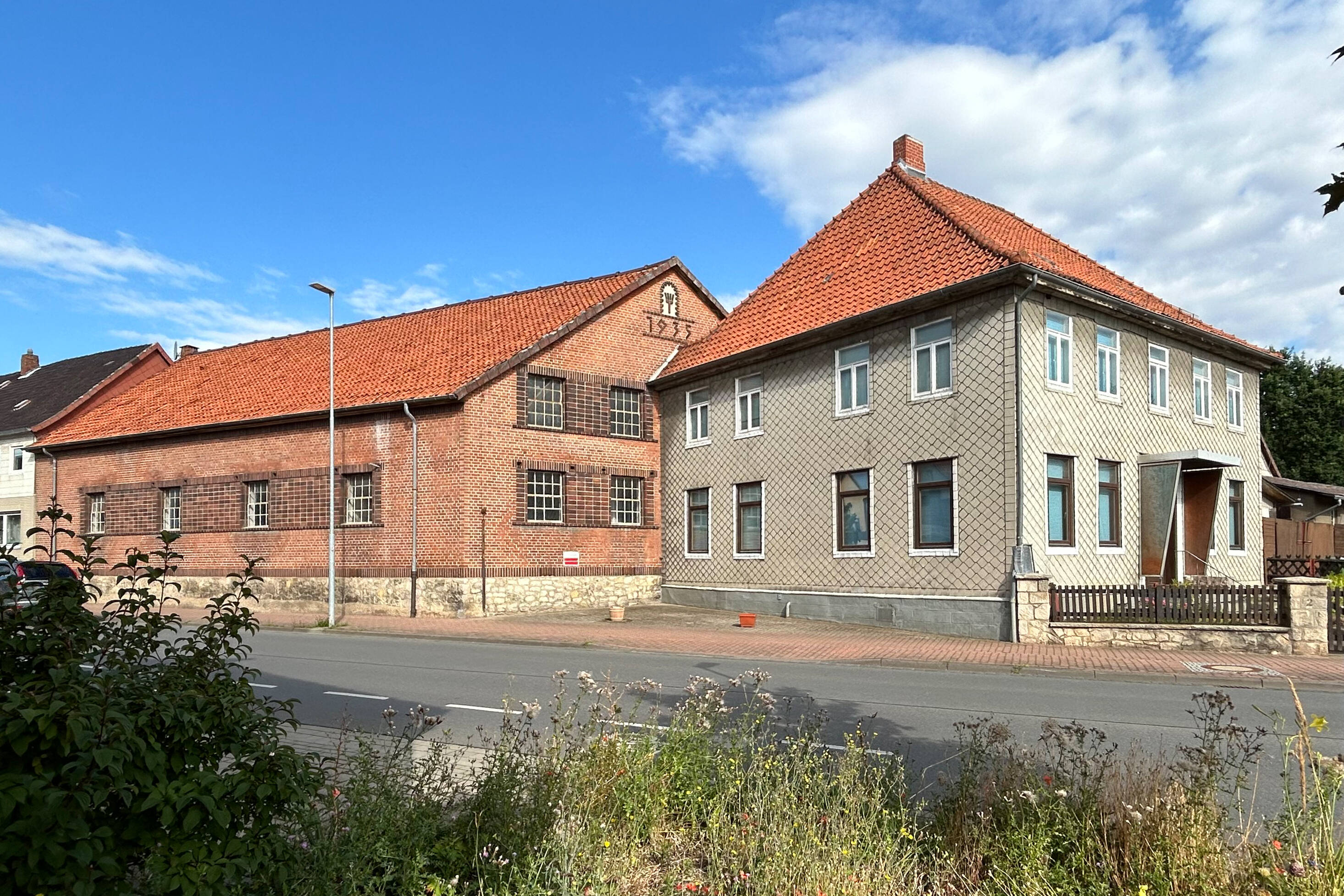 Mitten in Elze: 4.792 m² Hofgrundstück, 31008 Elze