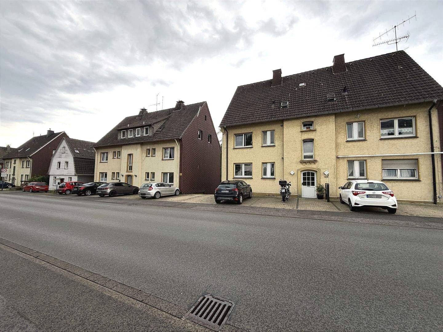 Drei Mehrfamilienhäuser – 18 Wohnungen – Attraktives Investmentportfolio, 59846 Sundern (Sauerland)
