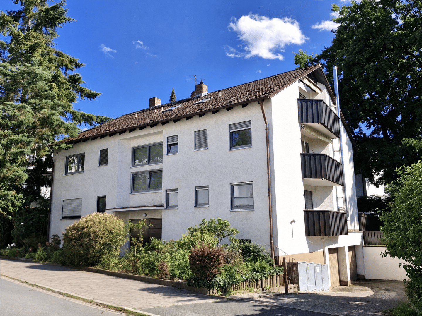 In bester Burgberglage: Großzügige 3 ½ -Zi.-Maisonette-ETW in bürgerlich-seriöser Nachbarschaft, 91054 Erlangen (Burgberg Erlangen-Nord Erlangen-Ost Innenstadt Sieglitzhof)