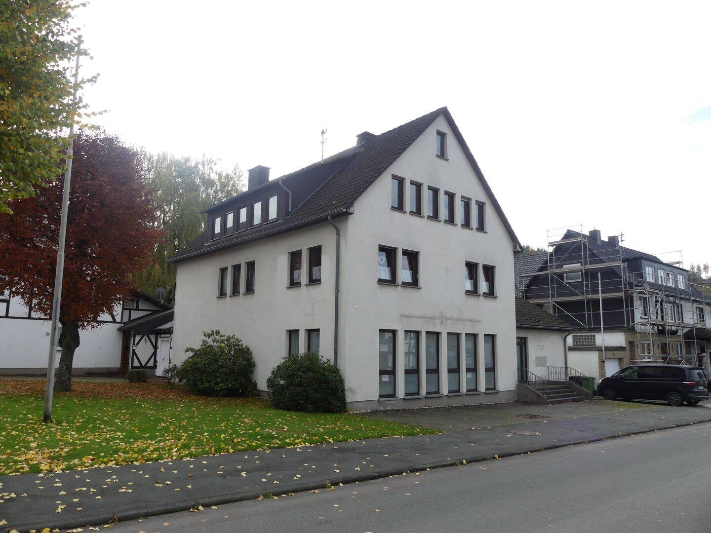 Provisionsfrei für Ersteher – Wohn- und Geschäftshaus sowie Einfamilienhaus -Zwangsversteigerung!, 57399 Kirchhundem