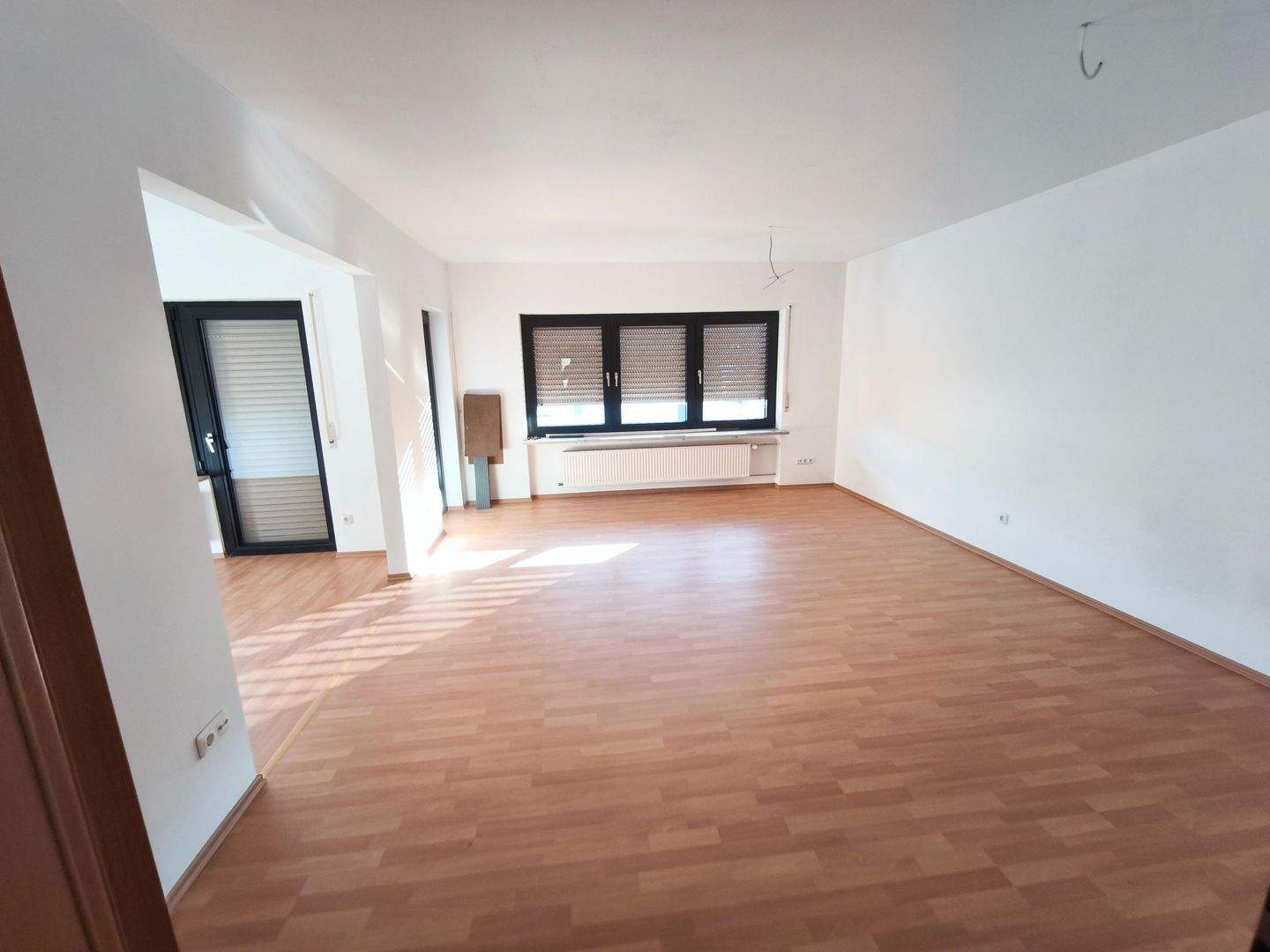 [1.OG] Wohnung in Ermreuth, 125qm, 3 Zimmer, Küche, Bad, Balkon [Keine Hunde erwünscht], 91077 Neunkirchen a. Brand