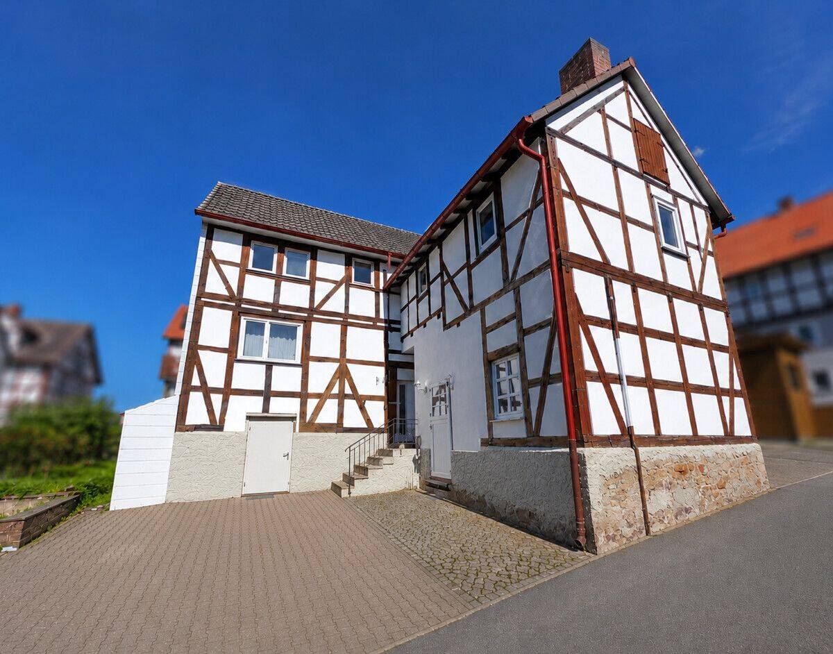 Fachwerkhaus (ehem. Schmiede) in Edertal-OT, 34549 Edertal