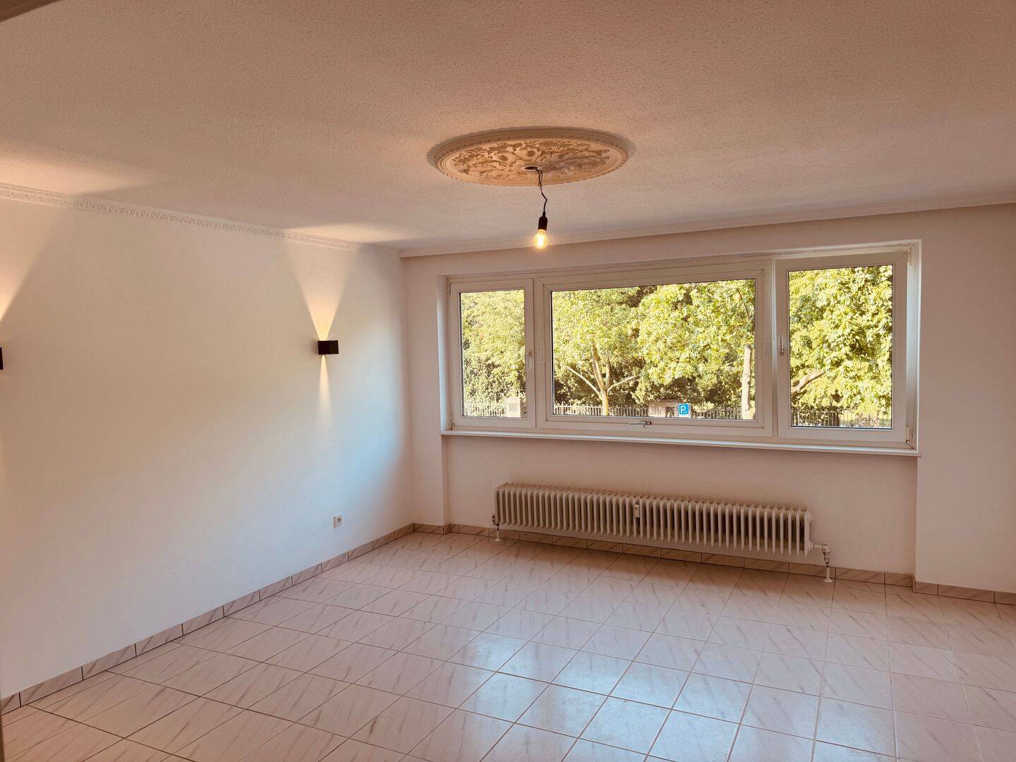 2 Zimmer Wohnung mit Tiefgarage und Einbauküche in Deutz, 50679 Köln (Innenstadt-Deutz Deutz Kalk Mülheim)