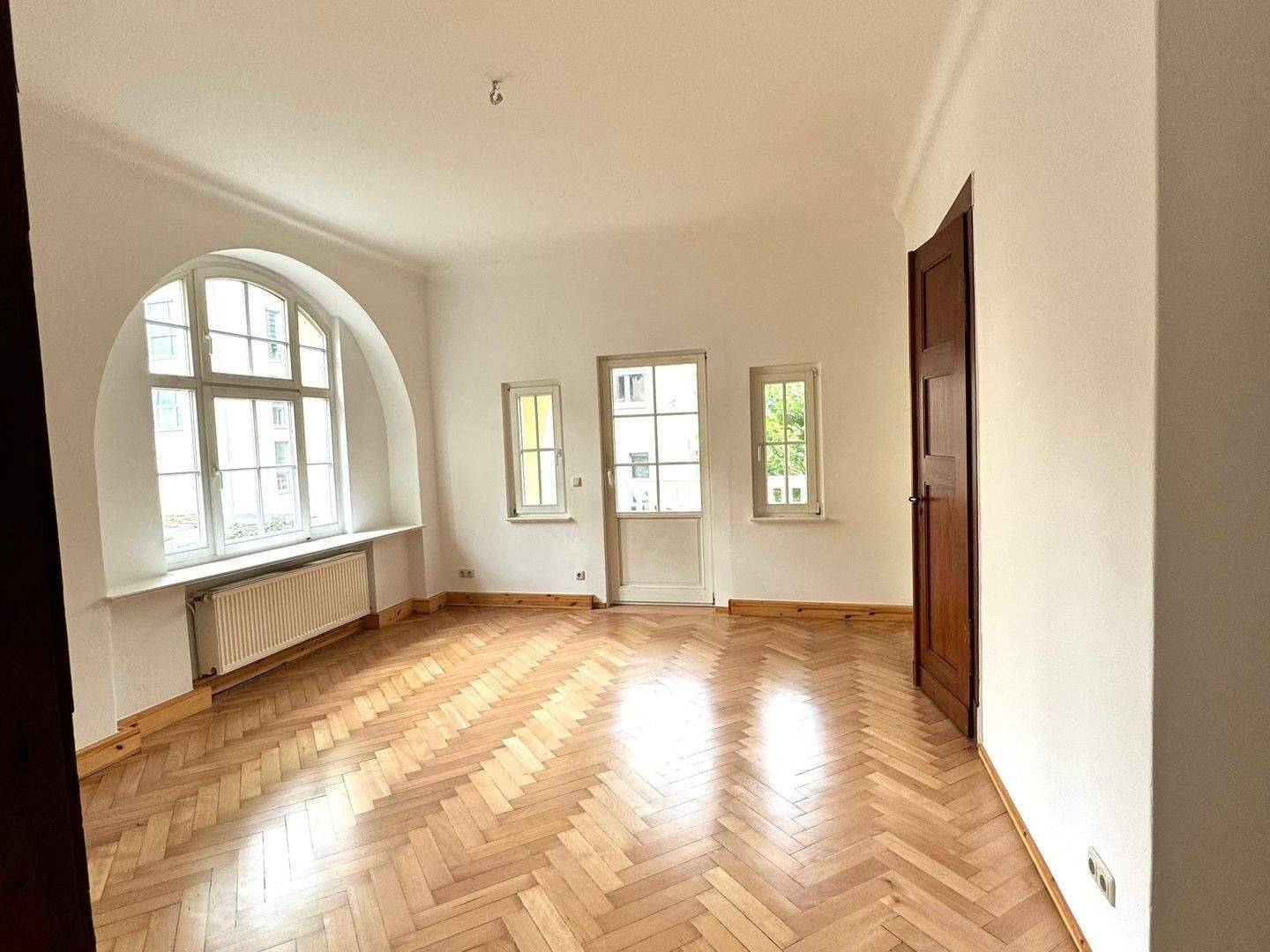 schöne 3-Raumwohnung mit Balkon, 99423 Weimar (Altstadt Innenstadt Nordvorstadt Südstadt Westvorstadt)