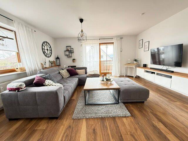 ****Traumhafte 4-Zimmer-Wohnung + umlaufender Balkon + Garage + in beliebter Lage Bad Emstal-Sand!, 34308 Bad Emstal