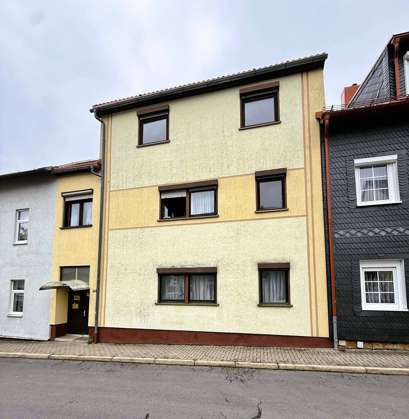 Wohnhaus in begehrter Lage von Ilmenau – mit großem Potenzial für Eigennutzer oder Investoren, 98693 Ilmenau