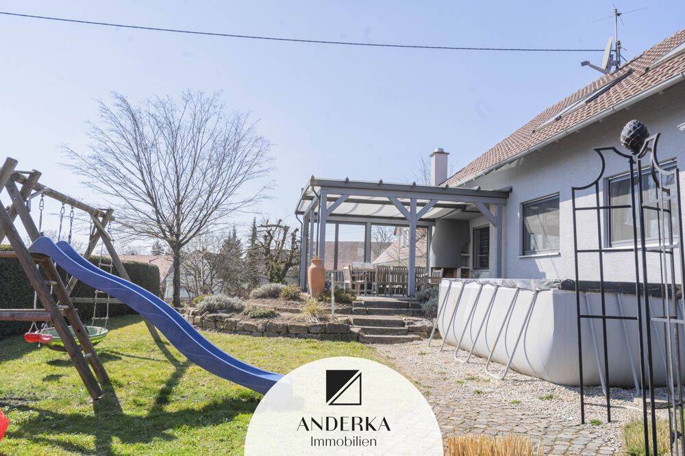 Viel Platz fürs Familienleben: Großzügiges Haus mit Garten & Südterrasse in Großkötz!, 89359 Kötz