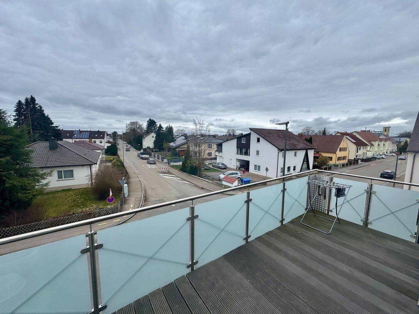 Stilvoll wohnen: Moderne Großzügigkeit trifft auf sonnige Dachterrasse, 89415 Lauingen (Donau)