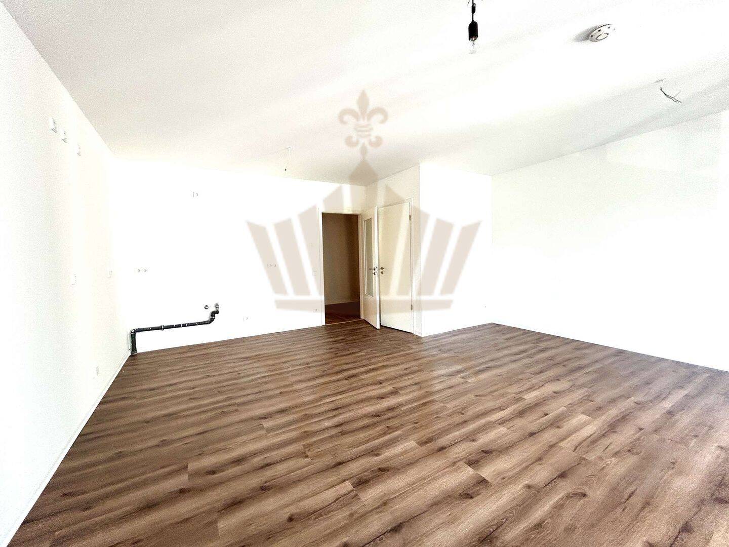 Modernes 1 Zimmer Studio | große Süd-Loggia | Wannenbad | in Bernau-Friedenstal, 16321 Bernau bei Berlin