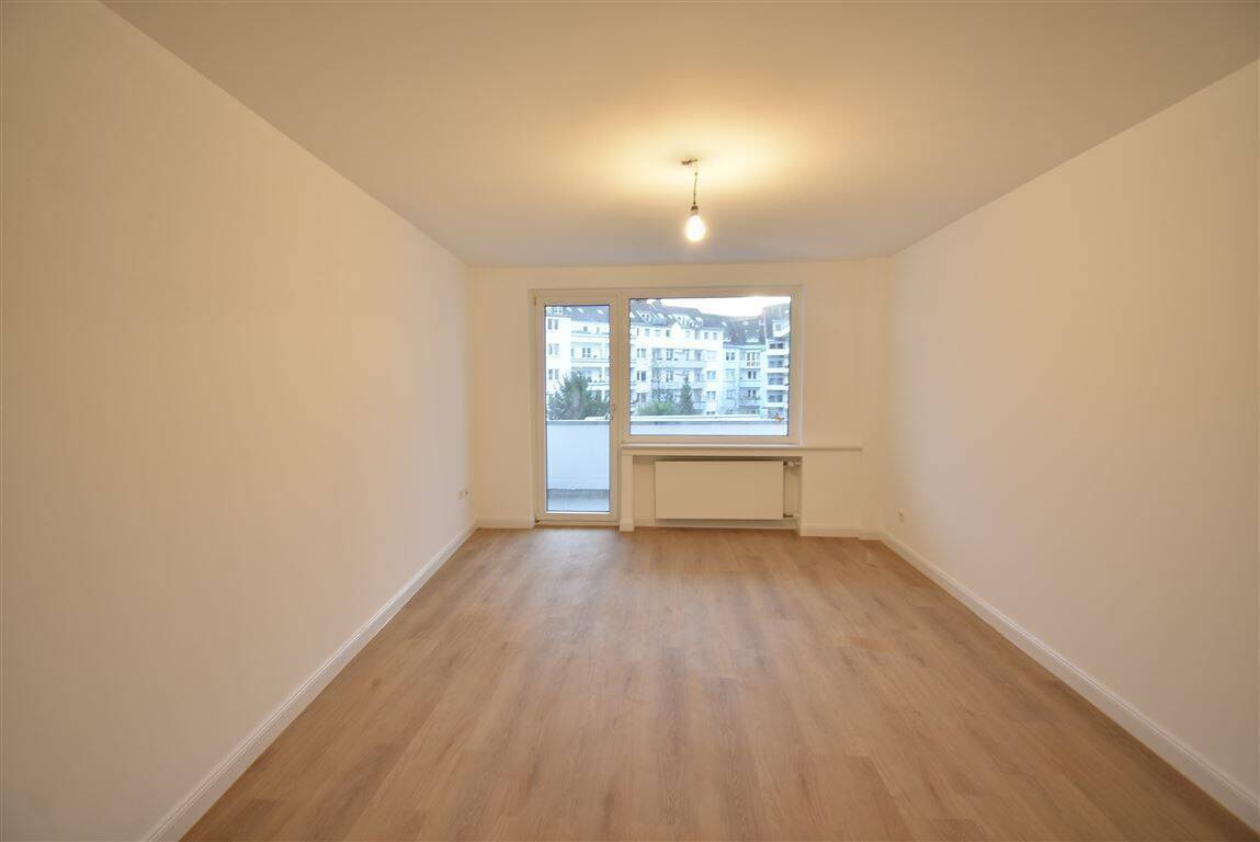 Sackgassenlage! Moderne 2-Zi-Whg mit Balkon in ruhiger Lage, 40476 Düsseldorf (Derendorf Golzheim Pempelfort)