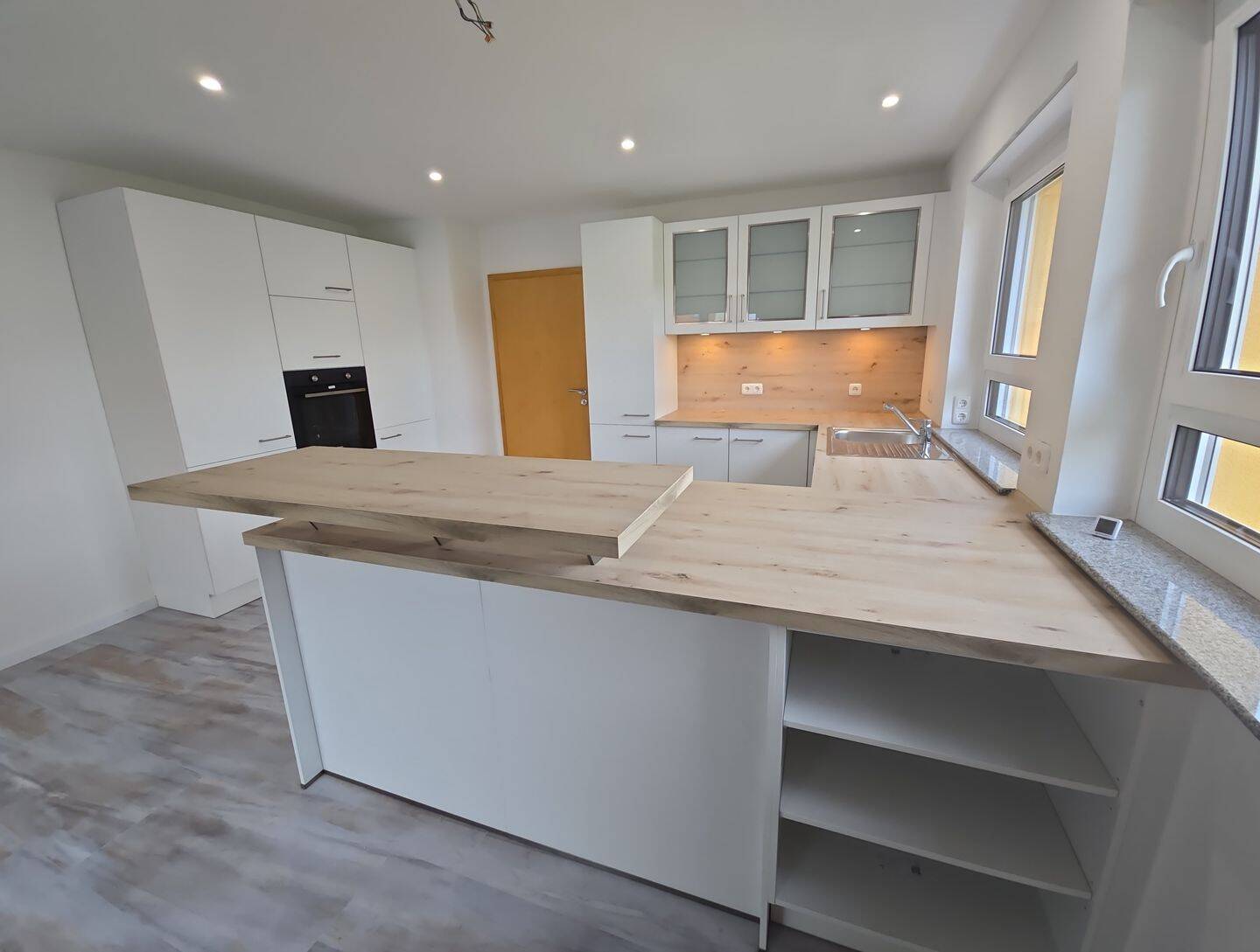 Erstbezug Maisonette Wohnung mit Einbauküche, Balkon und Terrasse, 91330 Eggolsheim