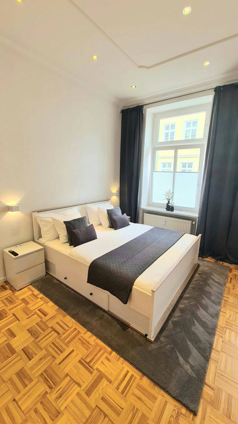 Hotel Style Privatzimmer mit Kingsize Bett in Premium Co-Living Apartment Schwerin Hauptbahnhof, 19055 Schwerin
