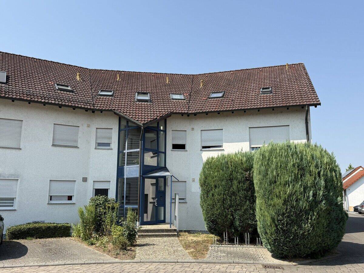 VERMIETETE 2-ZIMMER-DG-WOHNUNG INKL. 2 TG-STPL. + 1 AUßEN-STPL. + HOBBYRAUM, 74078 Heilbronn (Biberach Frankenbach Heilbronn Kirchhausen Neckargartach)