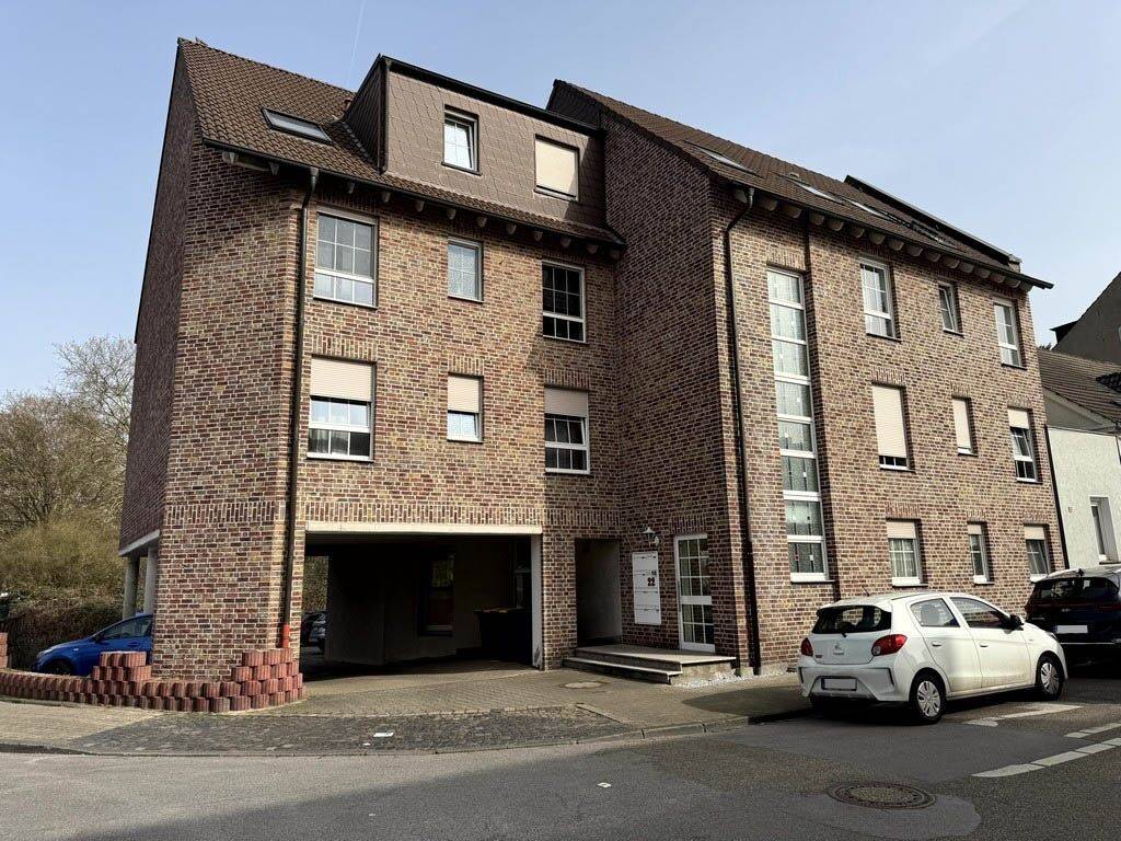 7-Familienhaus mit Baugrundstück und Entwicklungspotenzial in Gelsenkirchen-Resse, 45892 Gelsenkirchen (Resse Resser-Mark)