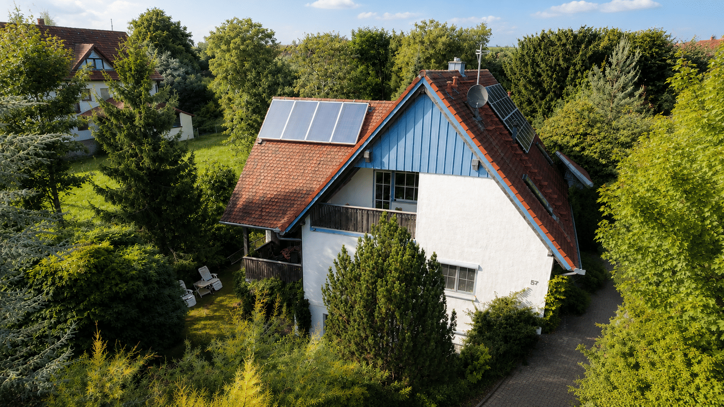 Freistehendes Haus mit Schwimmteich und Einliegerwohnung, 91720 Absberg