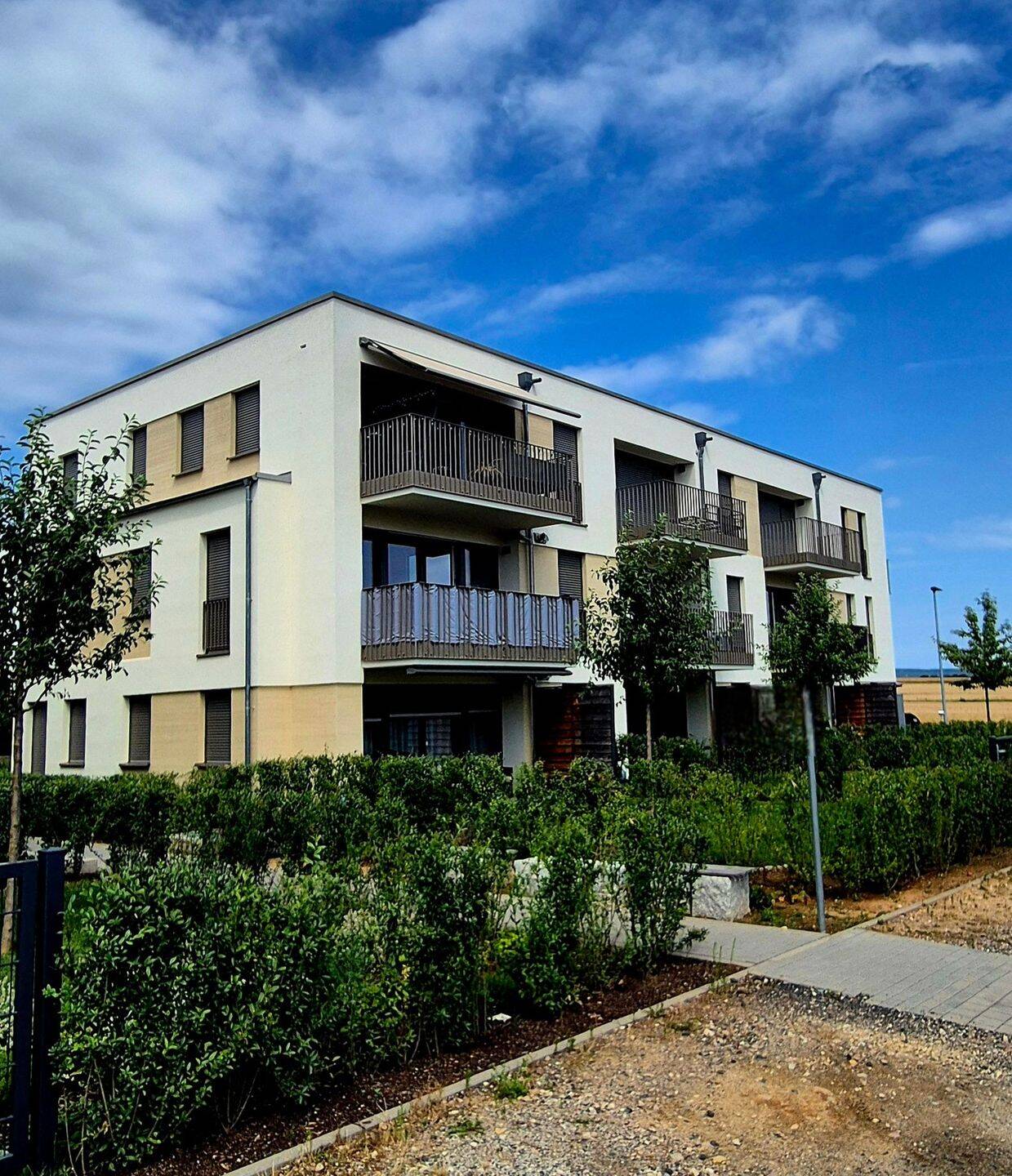 Neuwertige 3.Zi.-Wohnung im KfW-40-Neubau mit TG-Stellplatz direkt verfügbar, 65191 Wiesbaden (Bierstadt Sonnenberg Wiesbaden)