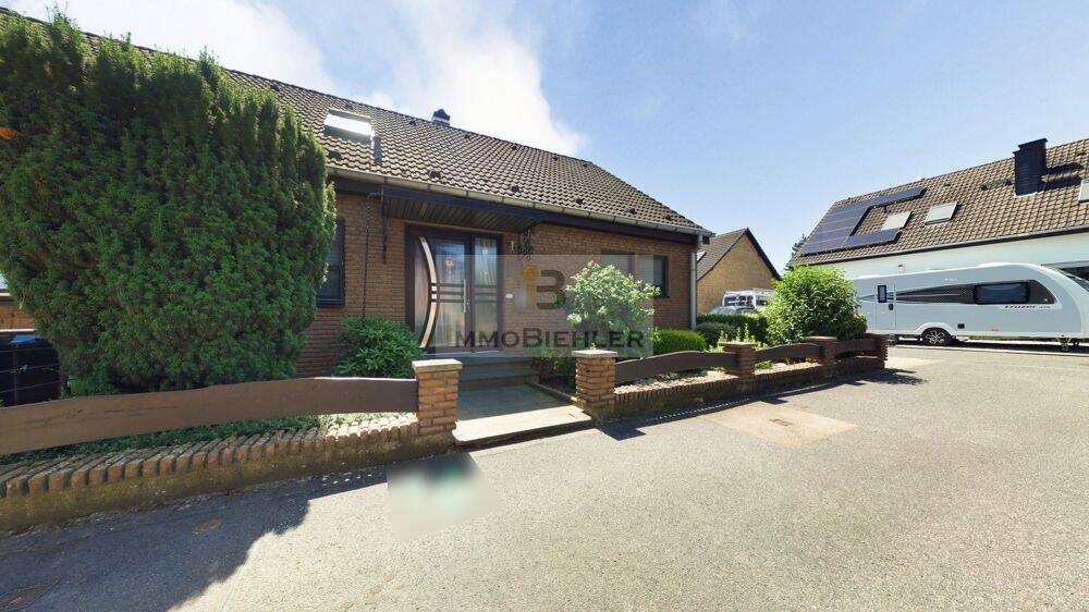Familienglück mit sonnigem Garten und überdachter Terrasse, 52388 Nörvenich