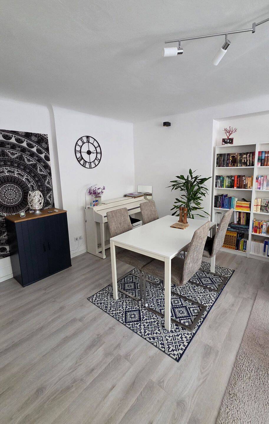 Untermiete für 3 Monate – Möblierte 3-Zimmer-Wohnung, 70190 Stuttgart (Mitte Ost)