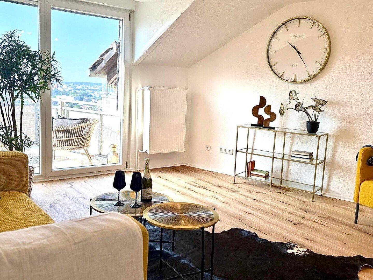 Sofort beziehbare 4-Zi-ETW mit einzigartg. Turmzimmer & traumhaftem Panoramablick. Provisionsfrei!, 60388 Frankfurt am Main (Bergen-Enkheim Seckbach)