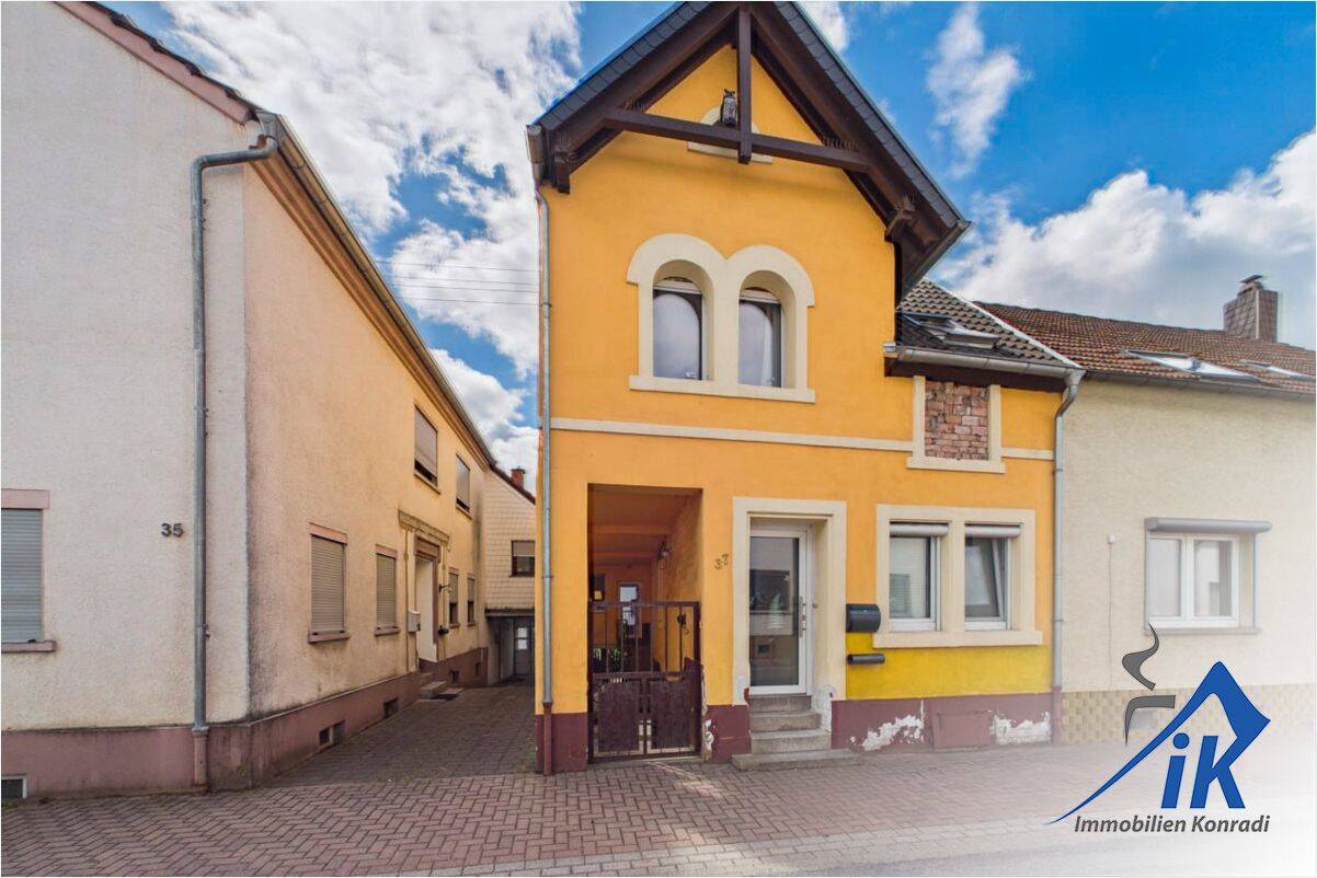 IK | Hütschenhausen: interessante DHH in zentraler Lage, 66882 Hütschenhausen