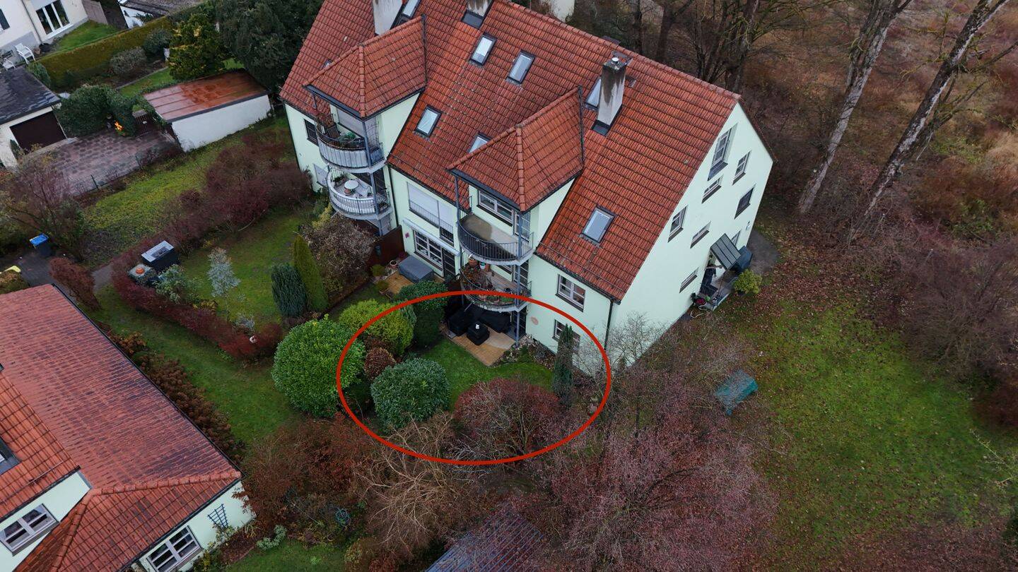 Sehr schöne, gepflegte 2-Zimmer Wohnung in einem Mehrfamilienhaus mit separatem Eingang und eigenem Gartenanteil am Fuße der Dachauer Altstadt, 85221 Dachau