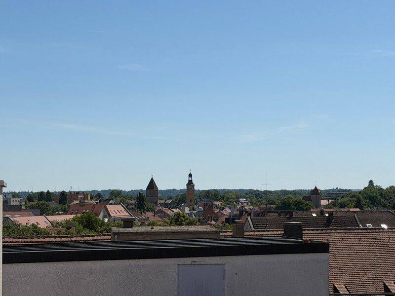 Lichtdurchflutetes Wohnparadies mit moderner Einbauküche, stilvollem Bad und Tiefgaragenoption, 86150 Augsburg (Innenstadt)