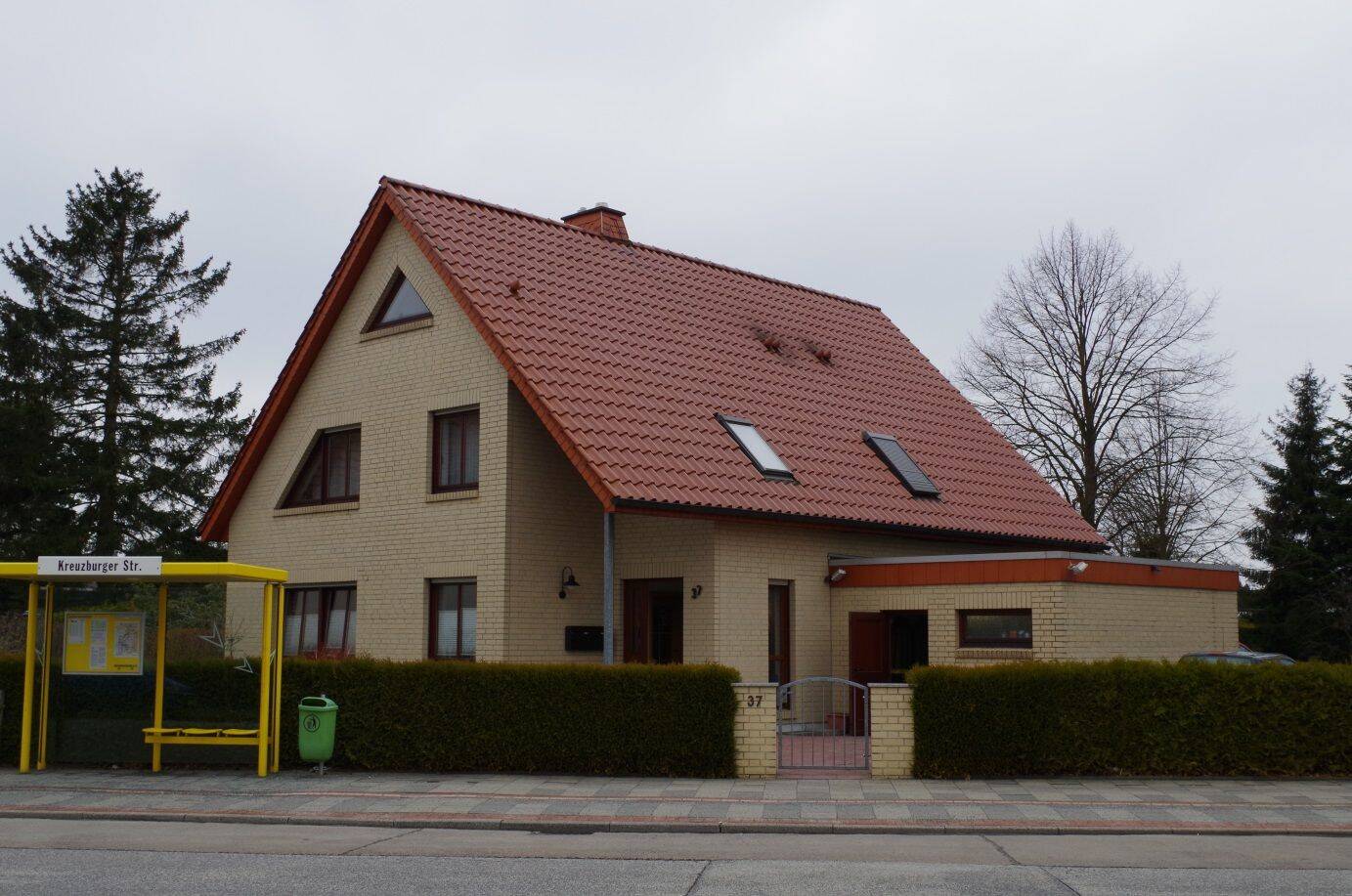 Geräumige 5-Zimmer Maisonette-Wohnung im 2. OG mit Balkon in Lehe, 27578 Bremerhaven (Lehe Leherheide)