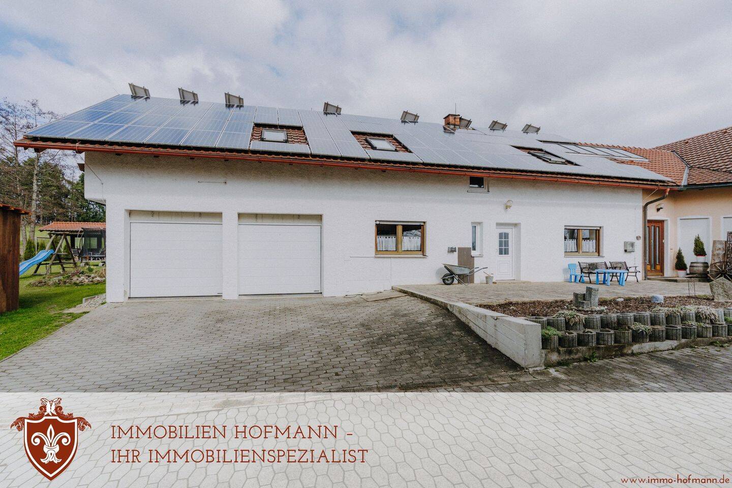 * Großzügiges Einfamilienhaus in ruhiger Lage*, 94336 Hunderdorf