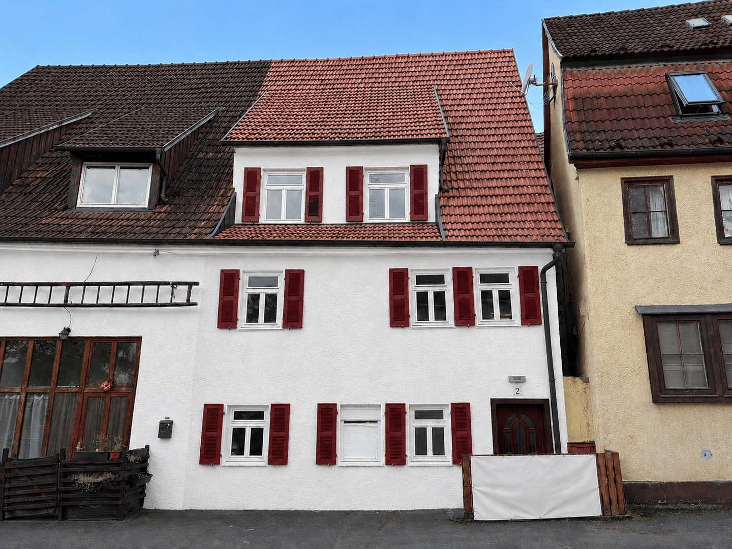Modernisierte Doppelhaushälfte in zentraler Lage ohne Garten, 72622 Nürtingen