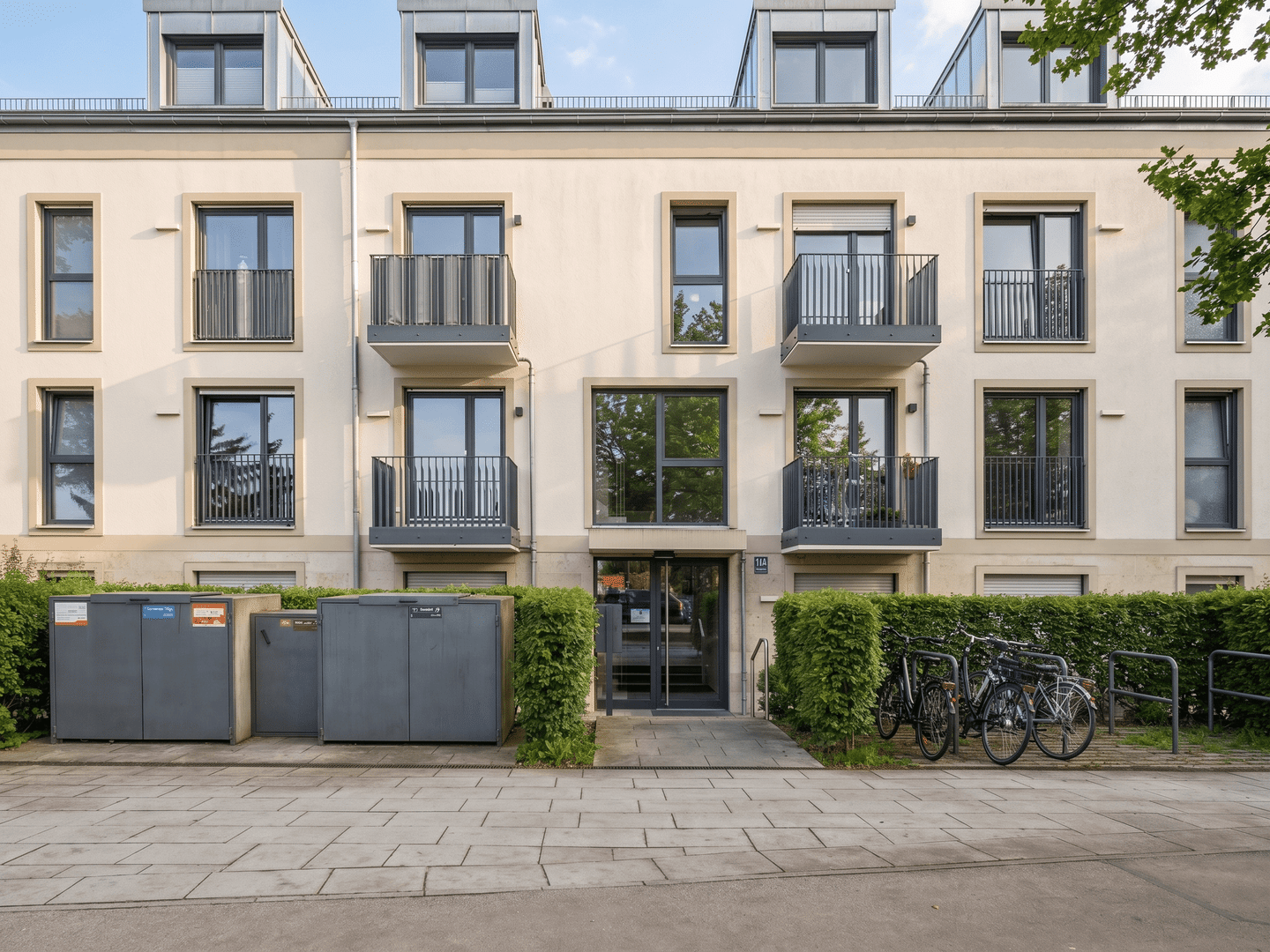Moderne, barrierefreie 2-Zimmer-Gartenwohnung in ruhiger Lage, 81825 München (Berg am Laim Trudering-Riem)