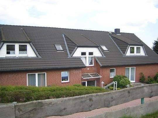 Kiel-Klausdorf: 3-Zi-DG-Whg. mit Balkon und Pkw-Stellplatz – aussagekräftige Bewerbung mit Telef.-Nr. erforderlich!!!, 24147 Kiel (Elmschenhagen-Nord)