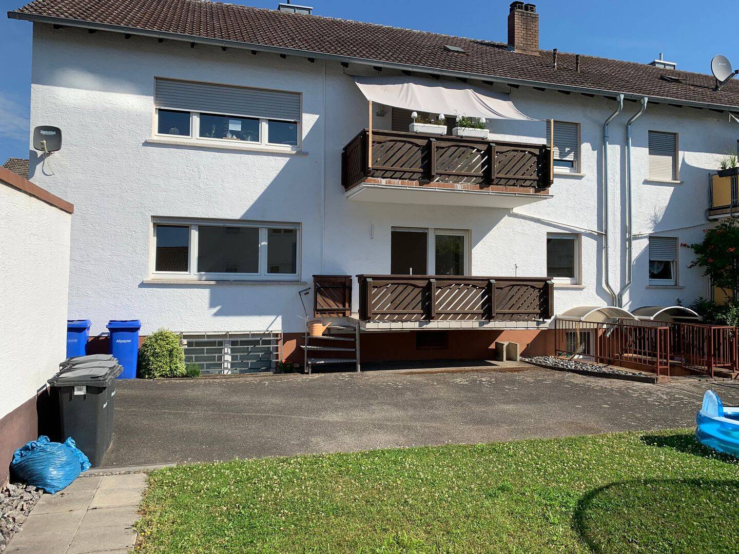 ** TOLLE WOHNUNG MIT GARTEN + GARAGE IN ABSOLUT ANGENEHMER WOHNLAGE ** – 63801 Kleinostheim – Bild 1 von 11