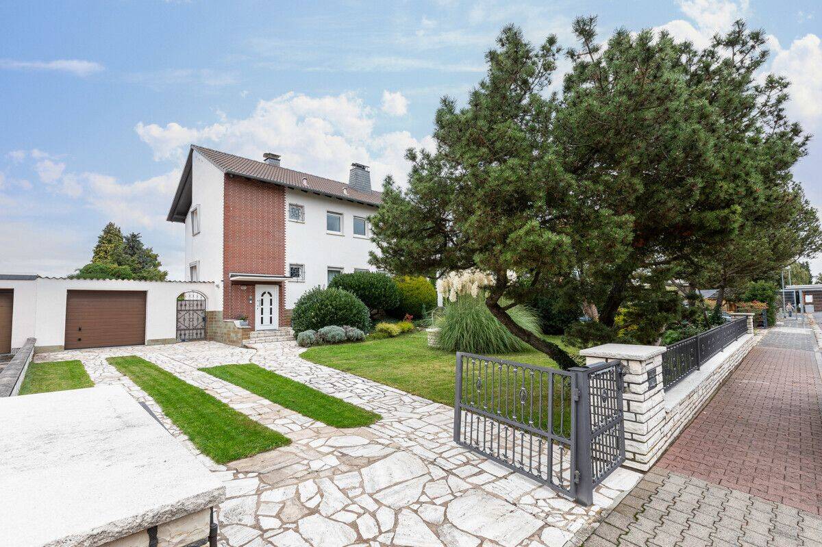 1-2-Familien-Haus mit wunderschönem Garten, 63486 Bruchköbel