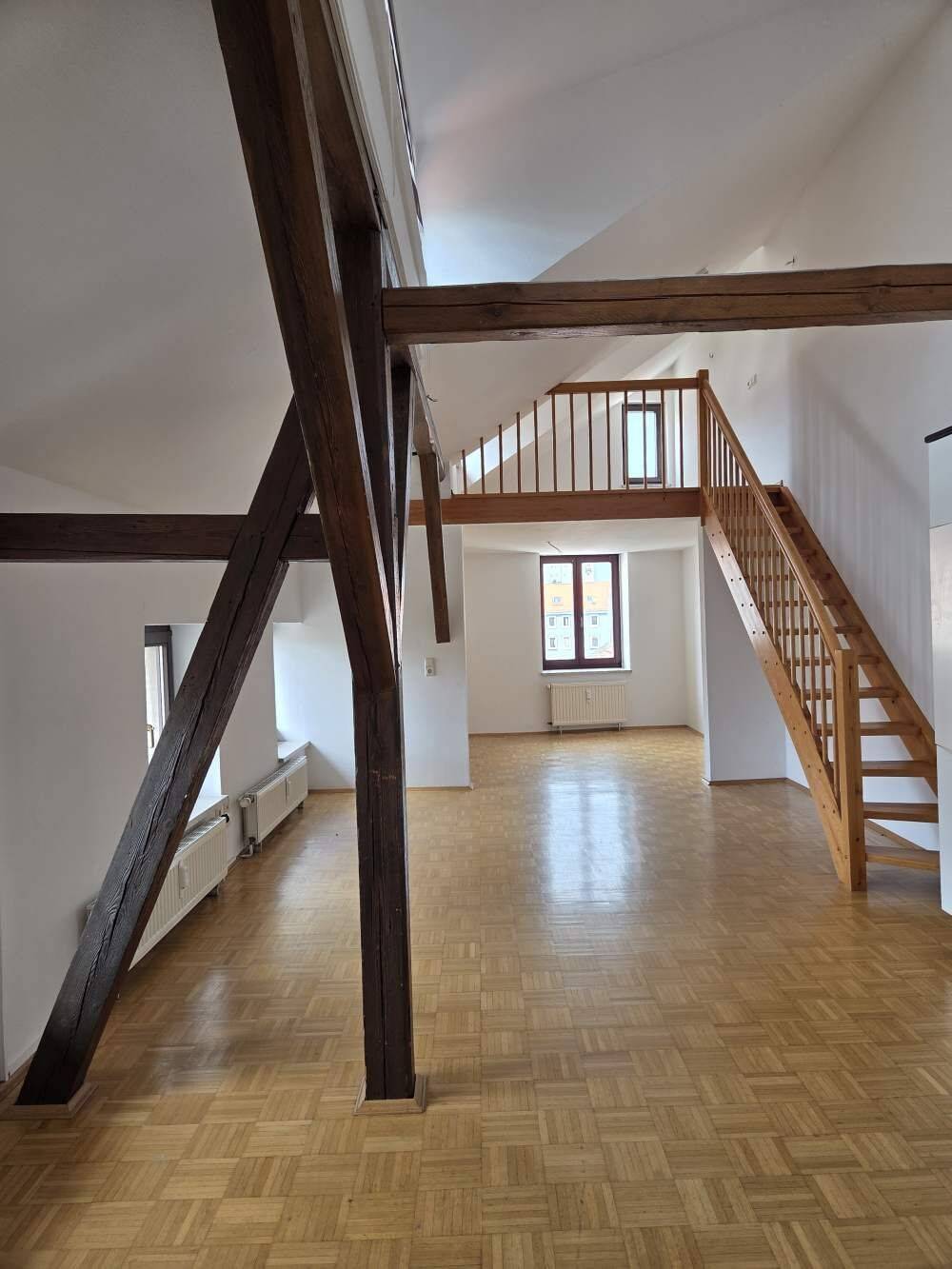 2-Zimmer-Dachgeschosswohnung mit Einbauküche & Terrasse im Herzen der Meißner Altstadt – MW05/01/10, 1662 Meißen