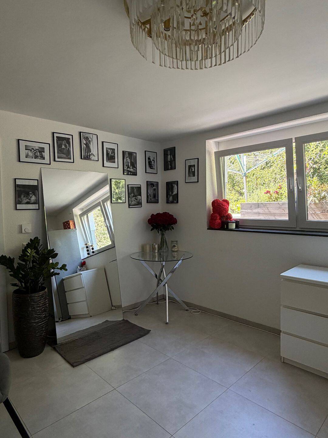 Helle Einliegerwohnung mit offenem Wohnbereich & eigenem Eingang, 74074 Heilbronn (Heilbronn Sontheim)