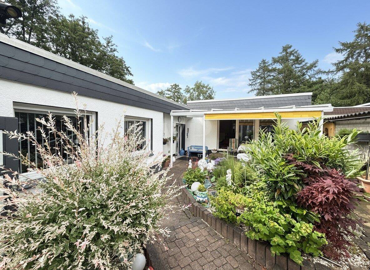 *** Familienparadies *** Großzügiger Bungalow mit Einliegerwohnung, 58640 Iserlohn